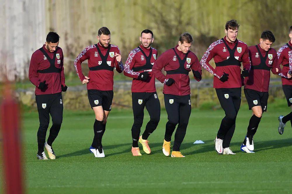 [德甲]穆勒禁区内横传 金玟哉跟进爆射得手